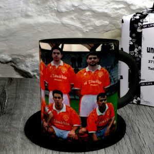 TAZA DEPORTE MINDONIENSE. Equipo fútbol. Años 90. Mindoniense 2